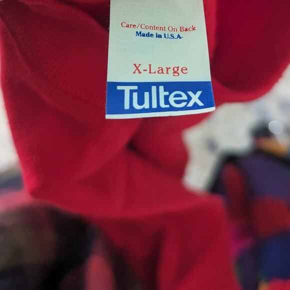 Vintage Unisex Hug Me in Kentucky Teddy Bear Red Sweatshirt XL USA Made - Picture 2 of 10